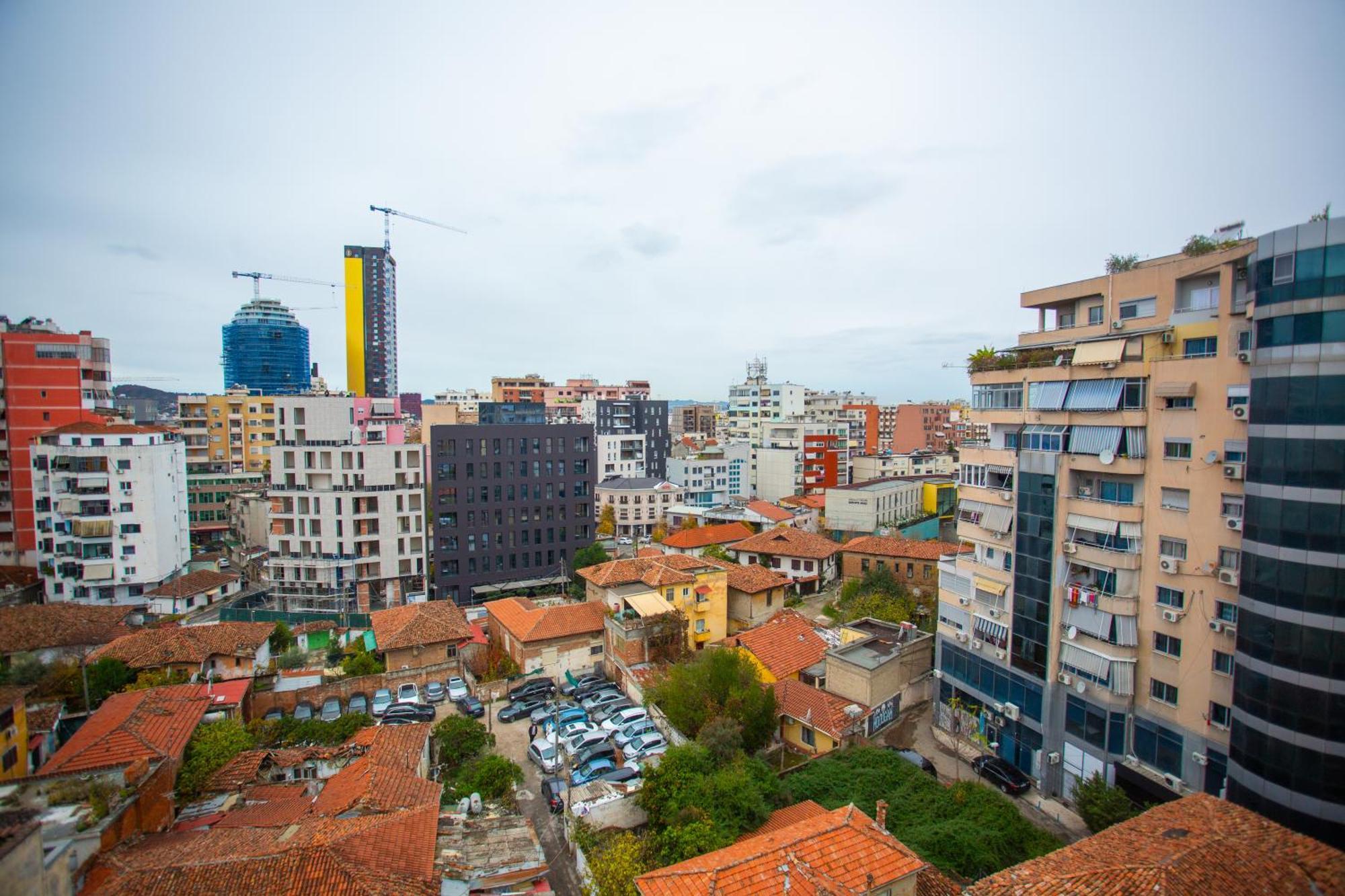 Klevi * Tirana